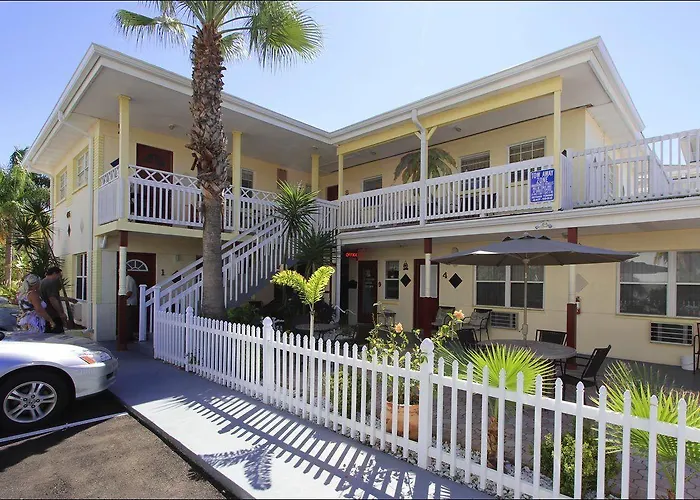 Silver Sands Hotel 2*